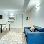 Temporaryflat Serlio 7